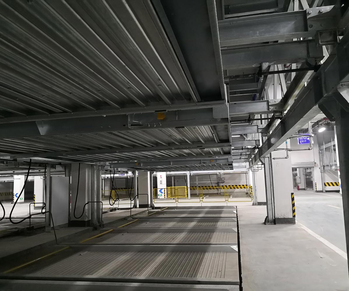云南兩層升降橫移機(jī)械式停車庫(kù)