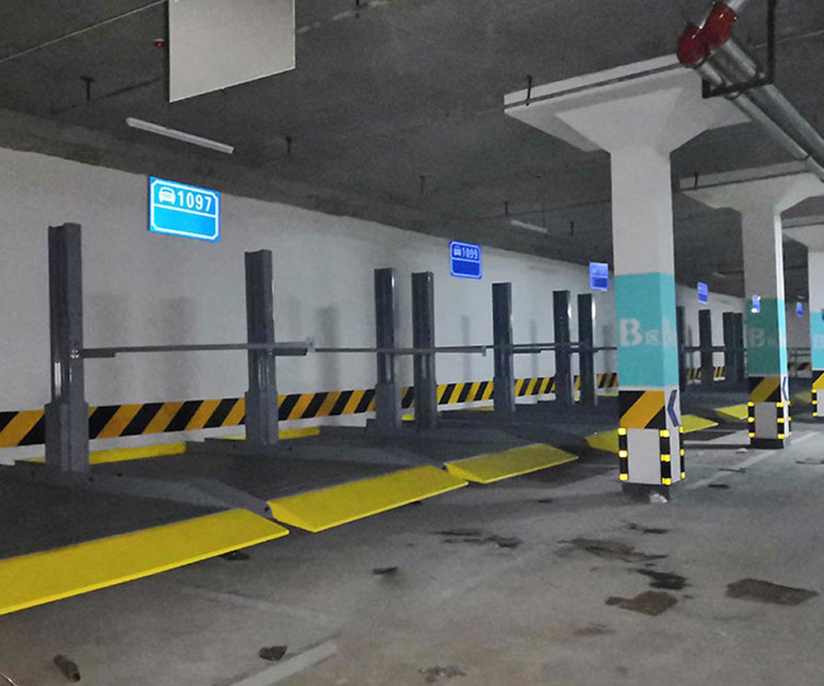 雙層簡(jiǎn)易升降機(jī)械停車場(chǎng)租用.jpg